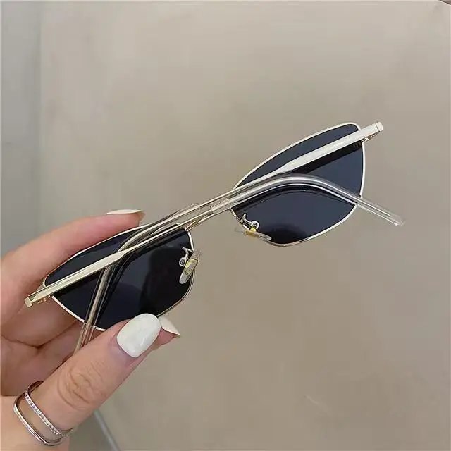 Vintage Small Frame Shades Cat - Designer Sunglasses 评论和价格